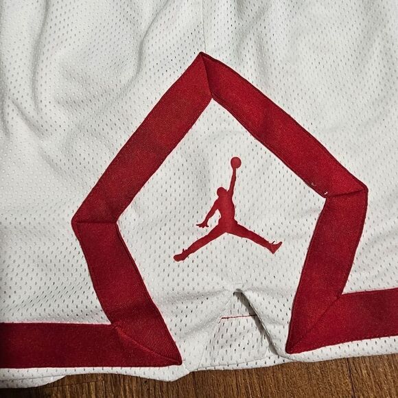 Jordan Heritage Diamond Basketball Shorts White Red DO5032-100 Women's Large L - Picture 15 of 15